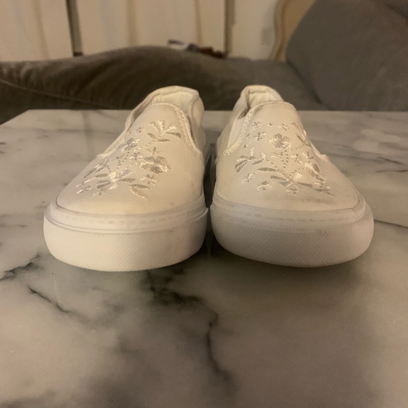 Baby Gap White Embroidered Slip-Ons - Picture 5 of 5